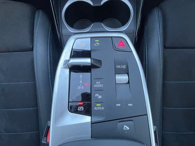 2025 BMW X1 — миниатюра 32