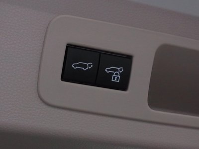 صورة مصغرة 51 لـ 2025 Toyota LAND CRUISER 300