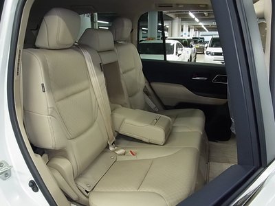 صورة مصغرة 18 لـ 2025 Toyota LAND CRUISER 300