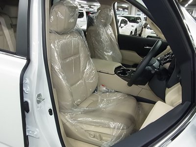 صورة مصغرة 17 لـ 2025 Toyota LAND CRUISER 300