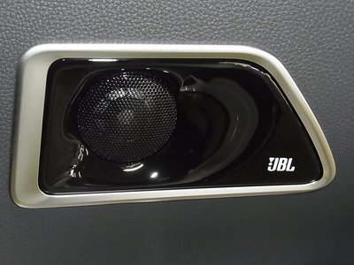 صورة مصغرة 46 لـ 2025 Toyota LAND CRUISER 300