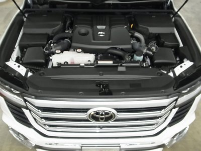 صورة مصغرة 58 لـ 2025 Toyota LAND CRUISER 300