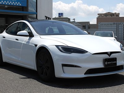 2023 Tesla MODEL S photo 10