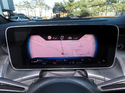 MERCEDES-BENZ GLC - 9