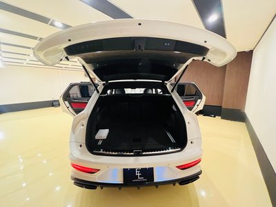 صورة مصغرة 54 لـ 2022 Bentley BENTAYGA