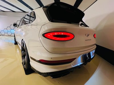 صورة مصغرة 65 لـ 2022 Bentley BENTAYGA