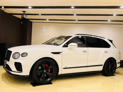 2022 Bentley BENTAYGA photo 5