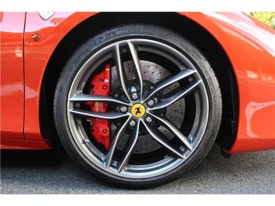 2019 Ferrari 488 SPIDER thumbnail 21