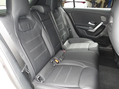 2025 Mercedes-BENZ A-CLASS 缩略图 46