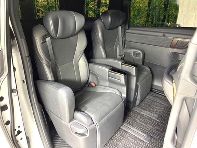 TOYOTA ALPHARD - 10