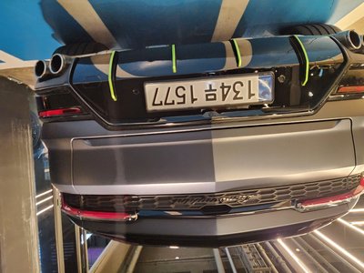 2025 Lamborghini URUS 照片 3