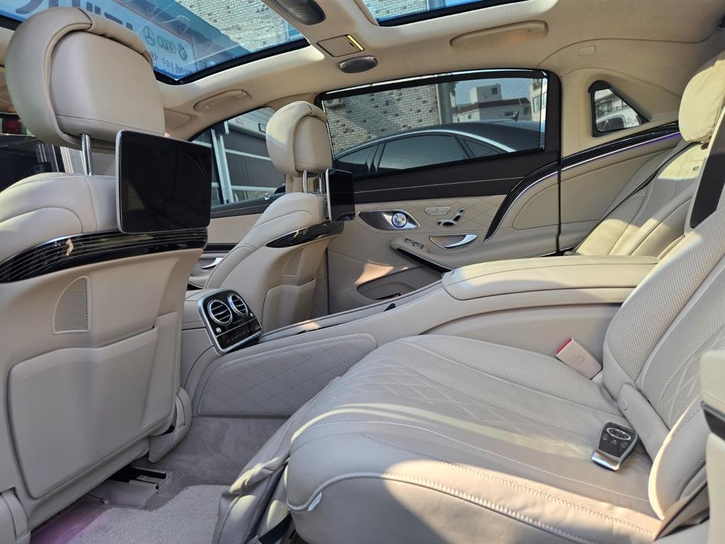 MERCEDES-BENZ S-CLASS - View 1