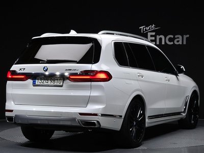 2020 BMW X7 photo 4