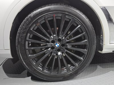 2020 BMW X7 photo 6