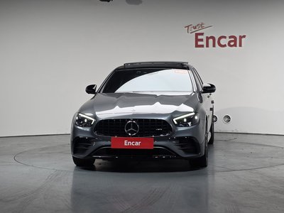 MERCEDES-BENZ E-CLASS - 2