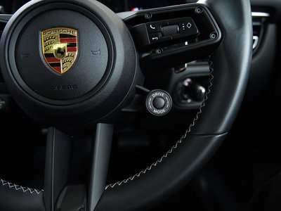 2024 Porsche MACAN — миниатюра 25