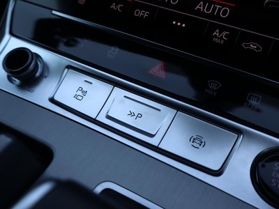 صورة مصغرة 31 لـ 2025 AUDI A6