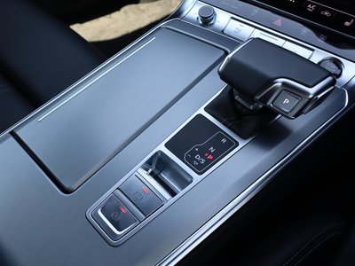 صورة مصغرة 29 لـ 2025 AUDI A6