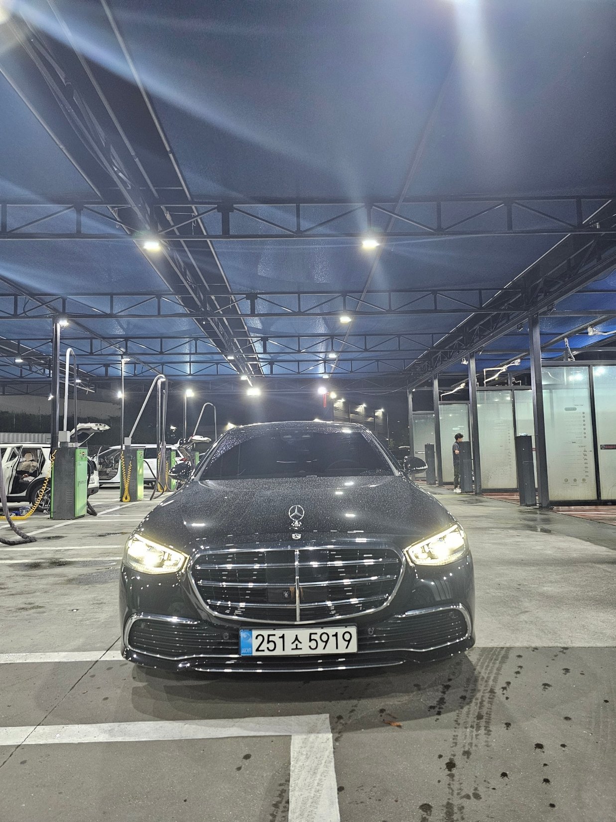 MERCEDES-BENZ S-CLASS - View 1