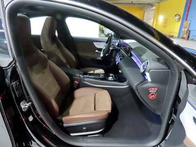 MERCEDES-BENZ CLA - 9