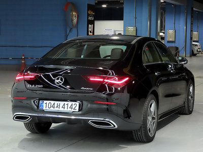 MERCEDES-BENZ CLA - 3