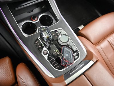 2021 BMW X7 缩略图 20