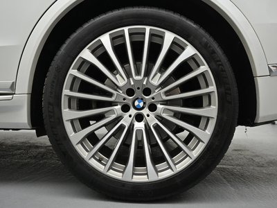 2021 BMW X7 照片 6