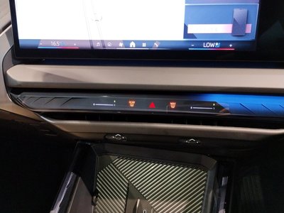 2025 BMW X3 — миниатюра 49