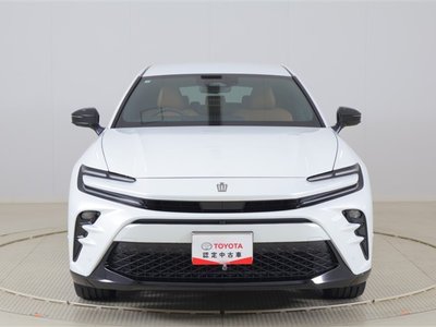 2025 Toyota CROWN SPORT photo 2