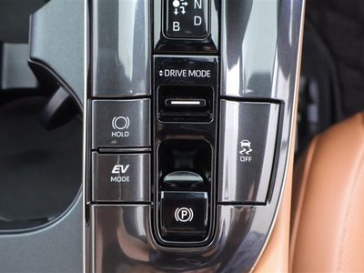 2025 Toyota CROWN SPORT thumbnail 12