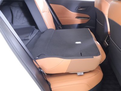 2025 Toyota CROWN SPORT thumbnail 26
