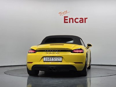 صورة 4 لـ 2018 Porsche 718