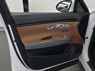 صورة مصغرة 14 لـ 2023 Genesis GV70