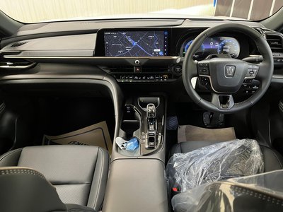 TOYOTA CROWN SPORT - 9