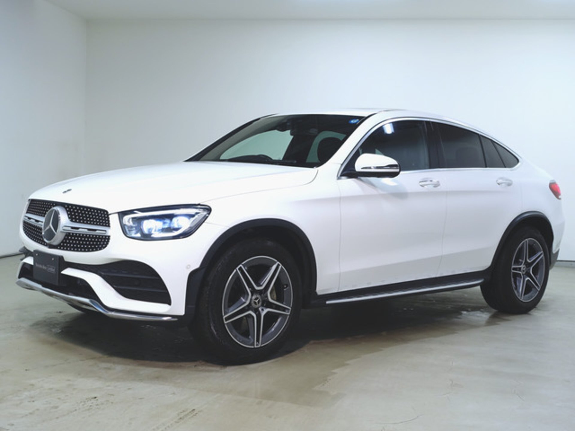 MERCEDES-BENZ GLC - View 1