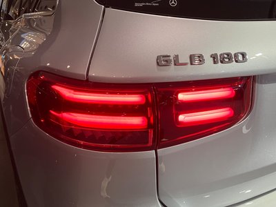 MERCEDES-BENZ GLB - 9