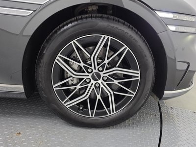 صورة 8 لـ 2023 GENESIS G90 (RS4)