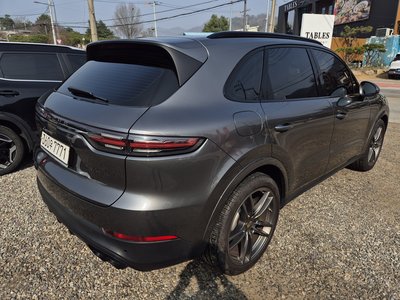 صورة 3 لـ 2020 Porsche CAYENNE