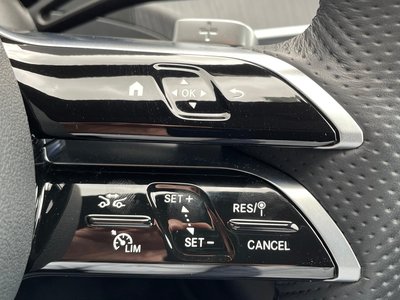 2025 Mercedes-BENZ C-CLASS photo 7