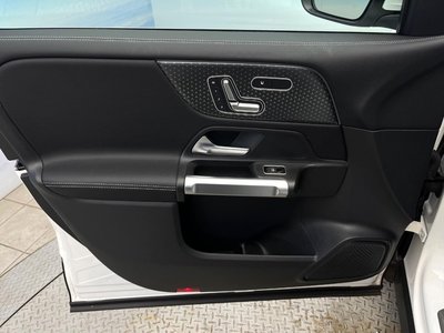 2024 Mercedes-BENZ GLB thumbnail 62