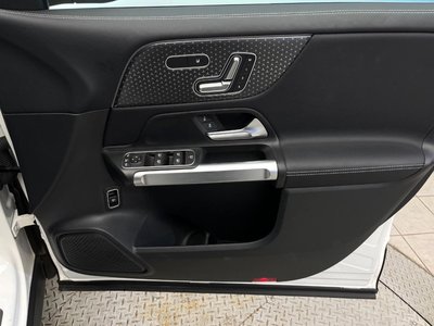 2024 Mercedes-BENZ GLB thumbnail 64