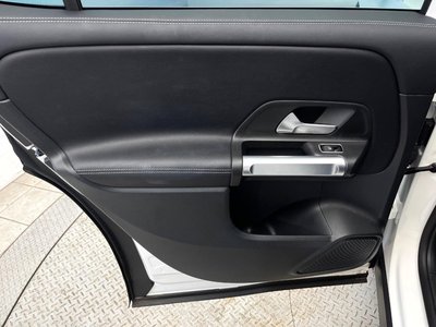 2024 Mercedes-BENZ GLB thumbnail 63