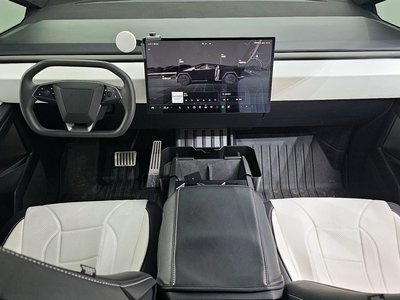 TESLA CYBERTRUCK - 5