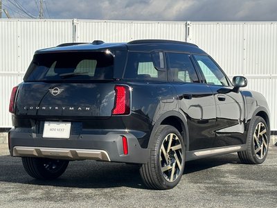 MINI MINI COUNTRYMAN - 9
