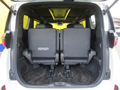 صورة مصغرة 28 لـ 2024 Toyota VELLFIRE