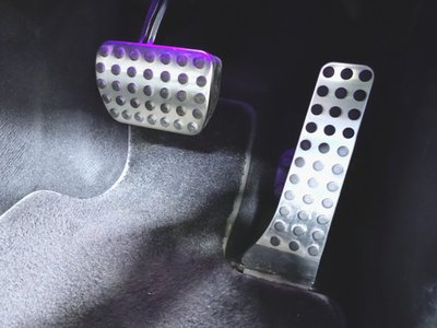 MERCEDES-BENZ E-CLASS - 9