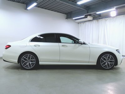 MERCEDES-BENZ E-CLASS - 8