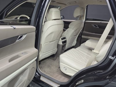 2021 Genesis GV80 — миниатюра 17