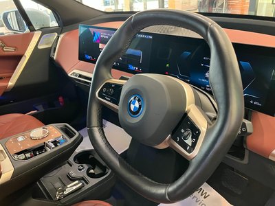 2025 BMW IX 缩略图 15
