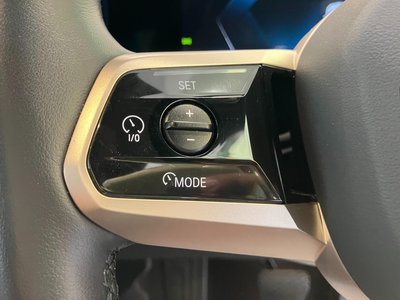 2025 BMW IX 缩略图 21